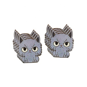 Spilla in Smalto Nero con Design di Personaggi Animali Cartoon, Estetica Placcata in Metallo e Logo Commemorativo - Product Image 2