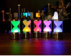 Lampe de table d'ambiance LED rechargeable, veilleuse à dégradé multicolore, lampes de table LED colorées pour bar, club, restaurant - Product Image 5