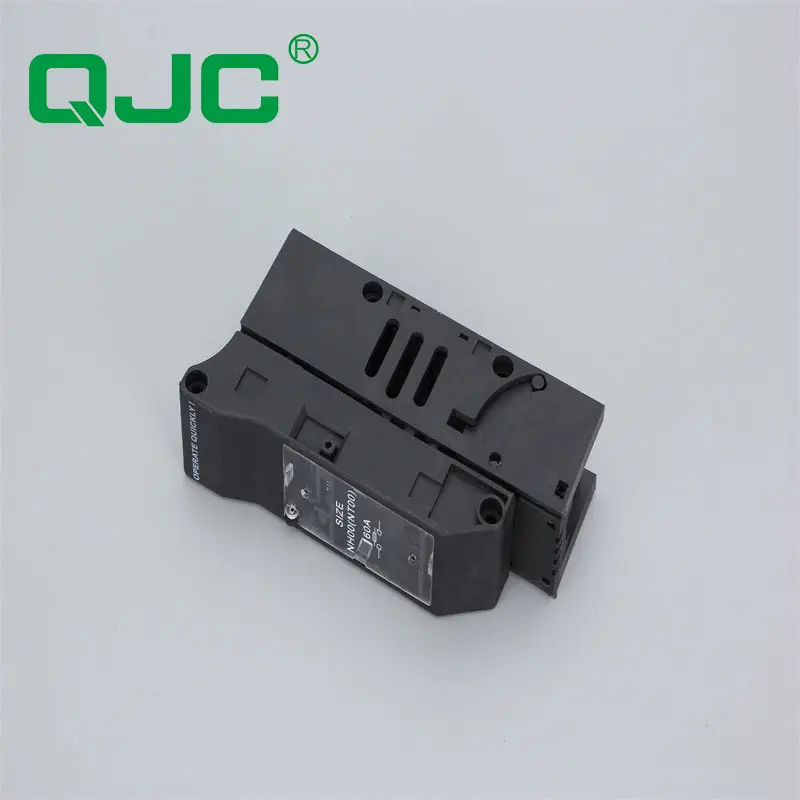 QJC Neuer Typ Wechselstromschutzbrett 160 A 1P 690 V Plattenmontage Din-Schutzbrett Abschluss Batterie Schutzkoppel-Schalter
