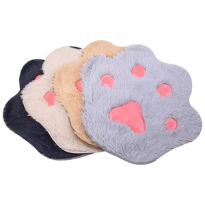 Alfombra de felpa con estampado de pata de gato, suave y cálida, para decoración del hogar, forma ovalada, disponible en cuatro colores - Product Image 2