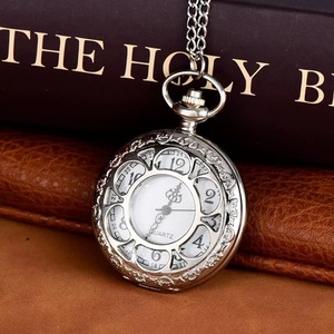 <span class=keywords><strong>Montre</strong></span> <span class=keywords><strong>de</strong></span> poche à quartz tendance avec chaîne pendante Tête <span class=keywords><strong>de</strong></span> Diable, boîtier en alliage, cadran 47mm, bracelet en acier inoxydable, style gothique vintage, cadeau - Product Image 6