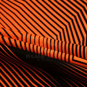 ชุดฟุตบอลแบบซับลิเมชั่นสั่งทำพิเศษ ผลิตในปากีสถาน เสื้อและกางเกงฟุตบอล ออกแบบชุดทีมของคุณเอง ชุดฟุตบอลสำหรับทีม - Product Image 4