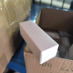 Porta Biglietti da Visita in Ottone Massiccio da 6 cm - Supporto Minimalista per Biglietti da Visita e Clip Portafoto per Scrivania, Numeri da Tavolo per Matrimoni e Prezzi al Dettaglio - Product Image 6