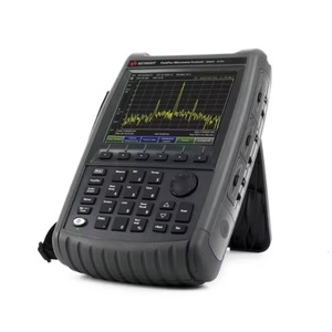เครื่องวิเคราะห์โปรโตคอลไมโครเวฟแบบพกพา Keysight N9950a 32 GHz Fieldfox พร้อมหน้าจอ LED ขนาด 7 นิ้ว ป้องกันน้ำและฝุ่นระดับ IP55 มากกว่านี้ - Product Image 1