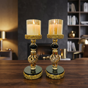 Ensemble de 2 bougeoirs artisanaux en aluminium et verre, décor élégant doré, exportation mondiale en gros depuis l'Inde - Product Image 3