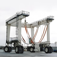Grue portique mobile sur pneus pour levage de navires et bateaux, capacité 60/100 tonnes, avec télécommande au sol pour moteur, roulement et boîte de vitesses, usage portuaire