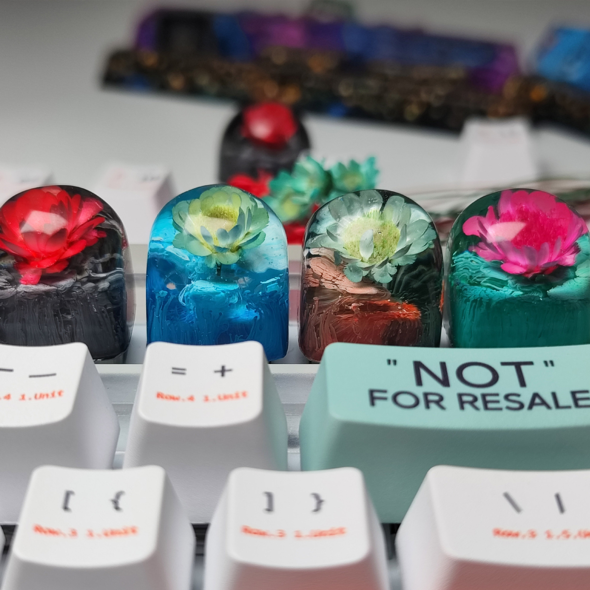 Customizable Keycap Resin SA Profile Daisy Flower Keycap