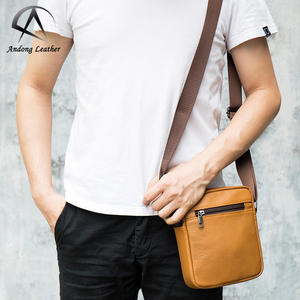 Bolsos cruzados pequeños de cuero genuino de Andong para hombre, bolso de hombro tipo bandolera de moda para hombre, bolso de mano informal para negocios y trabajo. - Product Image 1