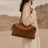 Tas Tote Kulit Suede Asli Buatan Tangan Dua Warna Panel U Rumbai Ritsleting Gesper Tali Tas Selempang Wanita Label Pribadi Pesanan Khusus