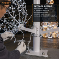 Özelleştirilmiş Dev Dış Mekan Aydınlatmalı Metal Çerçeveli Büyük 3D Noel Şenlikli Led Katlanabilir Top Noel Ağacı Motifli Işık Gösterisi
