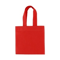 Sac fourre-tout avec logo personnalisé pour les achats en plein air recyclé couleur non tissé avec poignée couleur unie taille personnalisée écologique