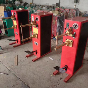 Máquina de soldadura por puntos de pedestal de alta resistencia con pedal eléctrico para fabricación de placas de acero y herrajes - Product Image 2
