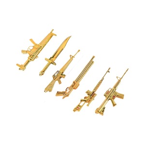 Modèles d'armes en plastique, pistolets et épées miniatures pour enfants, jouets de jeu de rôle, âge 4-6 ans, ensemble de jouets unisexe - Product Image 4