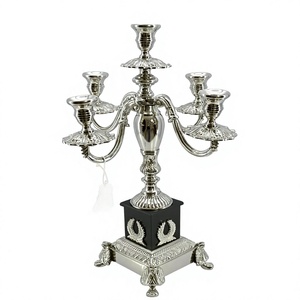 Un chandelier décoratif à 5 lumières en aluminium, finition nickel et accents en pierre. - Product Image 1
