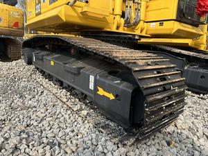 Excavatrice Komatsu PC200 d'occasion, modèle 2022, avec composants essentiels fonctionnels : moteur, boîte de vitesses, pompe à engrenages, PLC, 100% opérationnelle - Product Image 3