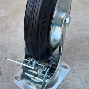 200/50-100 Unterstützung OEM ODM 8-Zoll-Last 150kg Platte Schwenkbare obere Bremse Gummi-Lenkrad Verzinkte Oberfläche Kugellager - Product Image 5