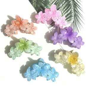Pinces à cheveux florales multicouches à sequins colorés style bohème, accessoire capillaire Frangipani scintillant - Product Image 1