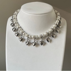 Collier en acier titane de luxe léger, style doux et cool, avec perles en forme de cœur et chaîne à billes, tendance pour le quotidien, Europe et Amérique - Product Image 2