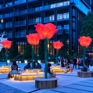 Centro comercial al aire libre de estilo moderno personalizado, escultura de iluminación de rosas, luces de paisaje, luces creativas verdes para Park Hotel - Product Image 3