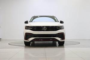 Volkswagen <span class=keywords><strong>Tiguan</strong></span> X 330TSI DSG 2WD <span class=keywords><strong>2023</strong></span>, SUV de Gasolina, Automático, Turbo, Asientos de Cuero, R17, Autos Usados en Venta - Product Image 2