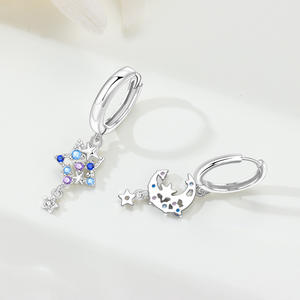 Nuevos pendientes de estrella y luna con temática de estrellas y lunas, de latón blanco con circonita de corte redondo para mujer, regalo romántico de aniversario - Product Image 2