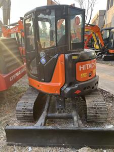 Excavatrice sur chenilles hydraulique Hitachi Zaxis55USR de 5,5 tonnes, peu d'heures de fonctionnement, à vendre, fiable pour la construction et l'aménagement paysager - Product Image 3