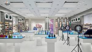 Interior de Tienda de Perfumes Personalizado |   Exhibidores y Mostradores de Lujo |   Servicios de Diseño Minorista y Construcción Llave en Mano - Product Image 6