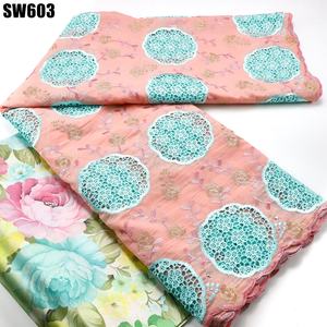 Tessuto Supoo Super Splendido 100% Cotone Freetown in Pizzo Svizzero, Tessuto in Pizzo Africano per Abiti da Matrimonio della Sierra <span class=keywords><strong>Leone</strong></span> - Product Image 1