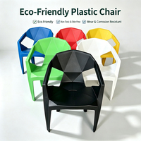 Nouvelle Chaise en Plastique Robuste Style Nordique Empilable pour Hôtel, Fauteuil en PP pour Salon, Salle à Manger et Mobilier Domestique
