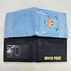 Cartera corta de cuero con diseño de Anime South Towelie, con múltiples ranuras para tarjetas y monedero, ideal como regalo para fans. - Product Image 5