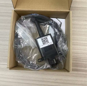 Convertisseur triphasé haute intensité SUN2000-8KTL-M1 5kW-10kW, adapté aux systèmes photovoltaïques résidentiels et commerciaux - Product Image 4