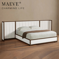 Lit de Luxe Moderne en Bois Massif avec Tête de Lit Rembourrée et Capitonnée pour Chambres Parentales et Villas de Luxe