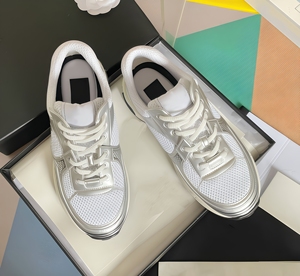 Scarpe Sportive Casual di Lusso 2026 da Uomo e Donna, con Tomaia in Mesh, Allacciatura, Alta Qualità, Antiscivolo, Ammortizzanti, di Tendenza Moda - Product Image 5