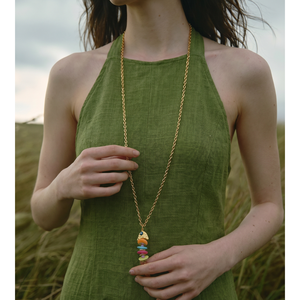JINYOU 5812 Collana Lunga Boho <span class=keywords><strong>in</strong></span> Acciaio Inossidabile con Ciondolo a Lisca di Pesce, Charm a Forma di Pesce con Fetta di <span class=keywords><strong>Resina</strong></span> Colorata, Collana a Catena per Maglione - Product Image 2