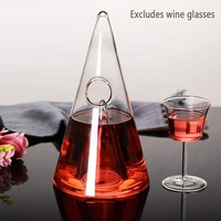 Carafe à vin de luxe artisanale, design triangulaire antique en verre borosilicate, logo personnalisé, forme conique unique, emballage sur mesure