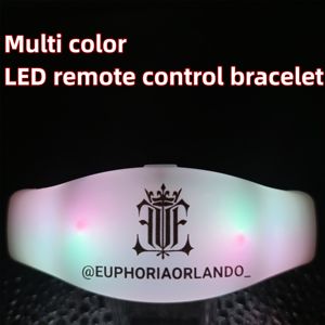 <span class=keywords><strong>2023</strong></span> LYCY Vente Chaude En Plein Air LED Bracelets Télécommande ABS + Bande De Silicone pour Enfants Party Favors Graduation Festival Décor - Product Image 2