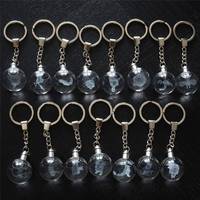 Toptan Özel 3D Cep Kristal Küre Anahtarlık 7 Renkli LED Işıklı Romantik Tarz Metal ve Plastik Takı