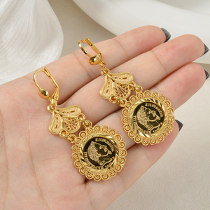 Boucles d'oreilles africaines de luxe, faites à la main, texturées creuses, avec filigrane pièce de monnaie Napoléon, brillantes, légères, longues et pendantes, vente en gros - Product Image 3