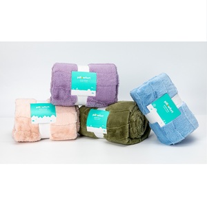 Couverture douce personnalisée en fausse fourrure de lapin, 350 g/m², de bonne qualité, pour la maison, vente en gros - Product Image 1