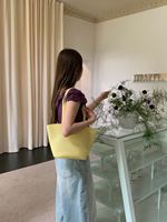 Tas Selempang Wanita Model Terbaru 2026, Gaya Stylish untuk Liburan, Desainer, Cocok untuk Belanja dan Bepergian