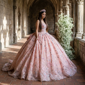 ชุดเดรสงาน Quinceanera รุ่น Dy6985 แบบ Sweetheart ประดับลูกปัดและเลื่อม แต่งชายกระโปรงยาวแบบ Chapel Train ทรงบอลกาวน์ ผลิตจากโพลีเอสเตอร์ 100% สีชมพูสไตล์เจ้าหญิง - Product Image 1