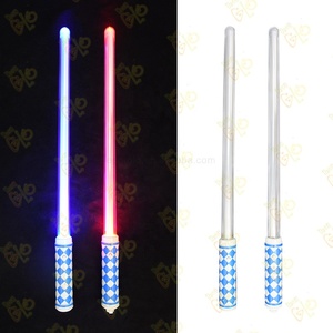Baguette de fête LED lumineuse à double lame <span class=keywords><strong>sabre</strong></span> jouet épée <span class=keywords><strong>laser</strong></span> multiclignotante avec son pour les enfants pour l'obtention du diplôme de Noël - Product Image 2