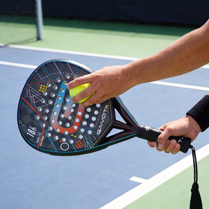 Raqueta de Pádel de Carbono 3K de Alto Rendimiento para Jugadores Intermedios, Logotipo Personalizado, Superficie Rugosa, Acabado Mate - Product Image 3