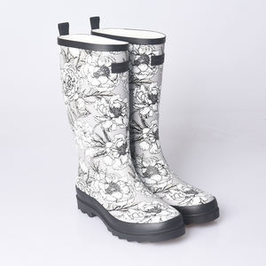 أسود ونمط أنيق عالي الفخذ للنساء - Product Image 2