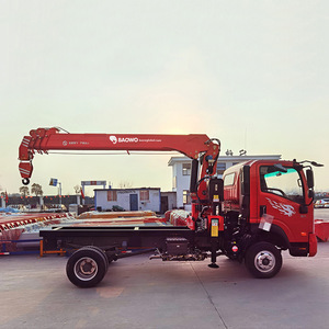 Grue de camion Baowo SqS125G-5 à fort moment de charge, rouge, avec moteur pour levage lourd - Product Image 1