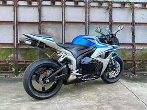 Moto sportive de course Honda1 Cbr600 600cc à quatre cylindres refroidie par liquide, puissance élevée, maniabilité précise, moto de rue - Product Image 6