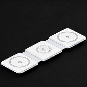 Recci RCW-36 Cargador Inalámbrico Magnético Plegable 3 en 1 para Teléfonos Inteligentes, Relojes y Auriculares - Product Image 2
