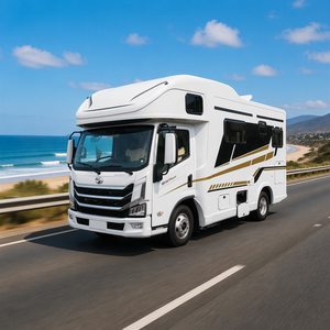 Autocaravana de 4 a 6 plazas con cocina, baño y comedor, unidad de alojamiento móvil para vacaciones. - Product Image 2