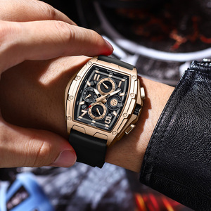 Reloj de Cuarzo Multifuncional para Hombre, Correa de Acero Inoxidable Dorado y Negro, Resistente al Agua 10 Bar, Diseño Deportivo con Cronógrafo - Product Image 2