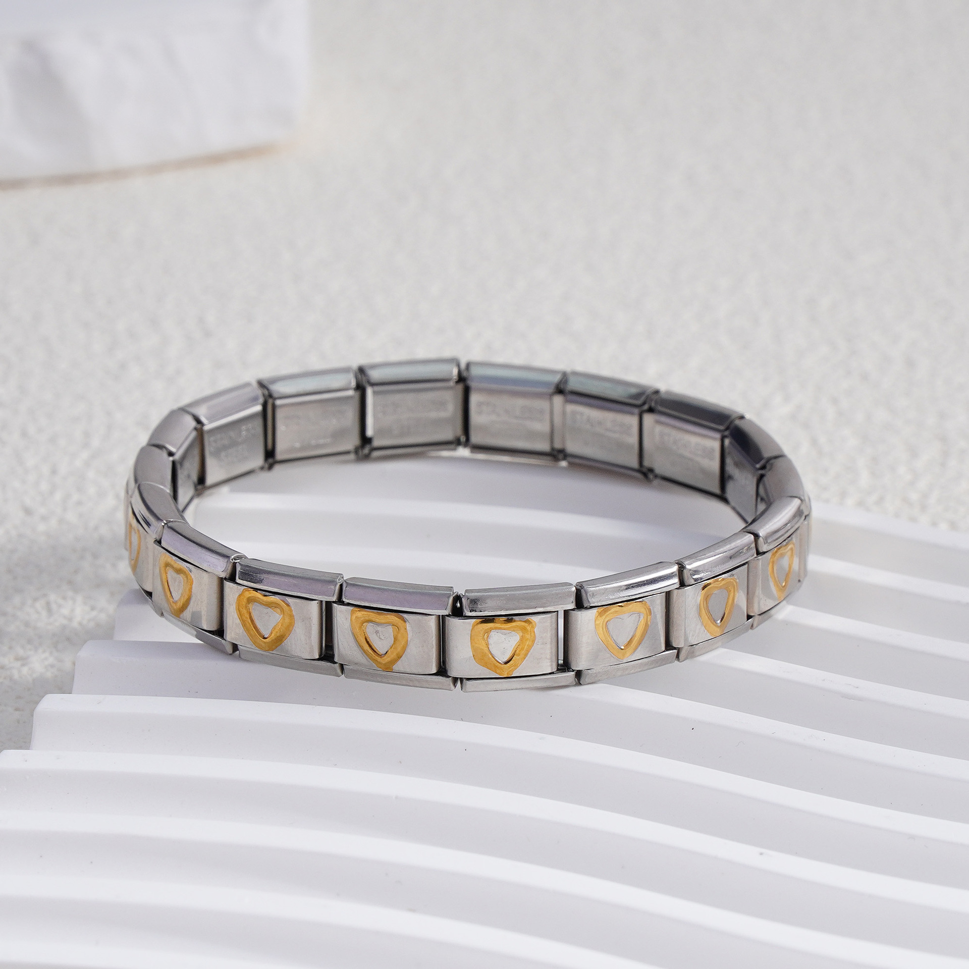 Cœur ajouré doré BD-28